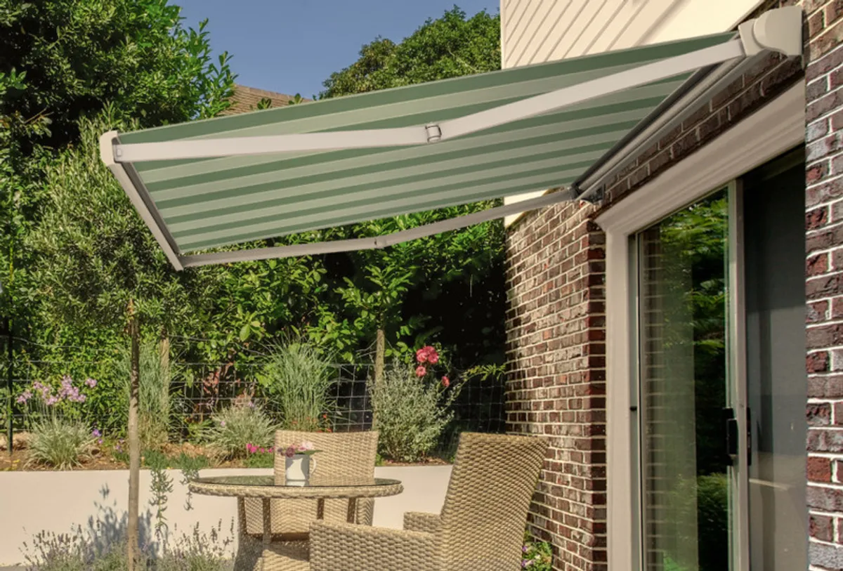 Base Awning - Lincoln